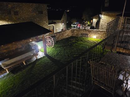 Widok z balkonu na podwórko