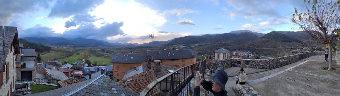 Panorama, a Andrzej fotografuje powyższy widok